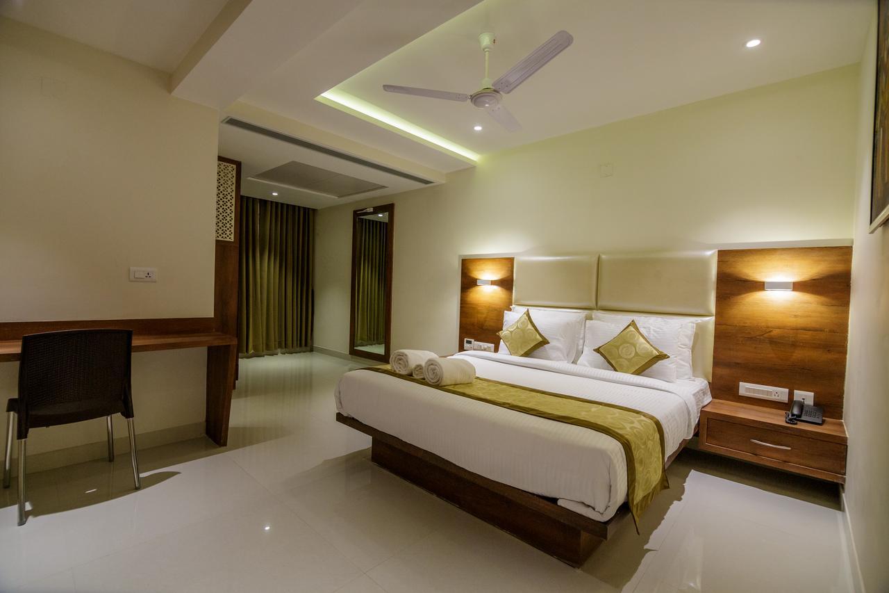 Hotel Tranquil Manipal Ngoại thất bức ảnh